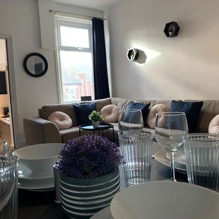 Windsor 4 - Spacious Beautiful 4 Bdrm Maisonette Nr Ncle Free Wifi Free Parking غيتْسْهيد المظهر الخارجي الصورة