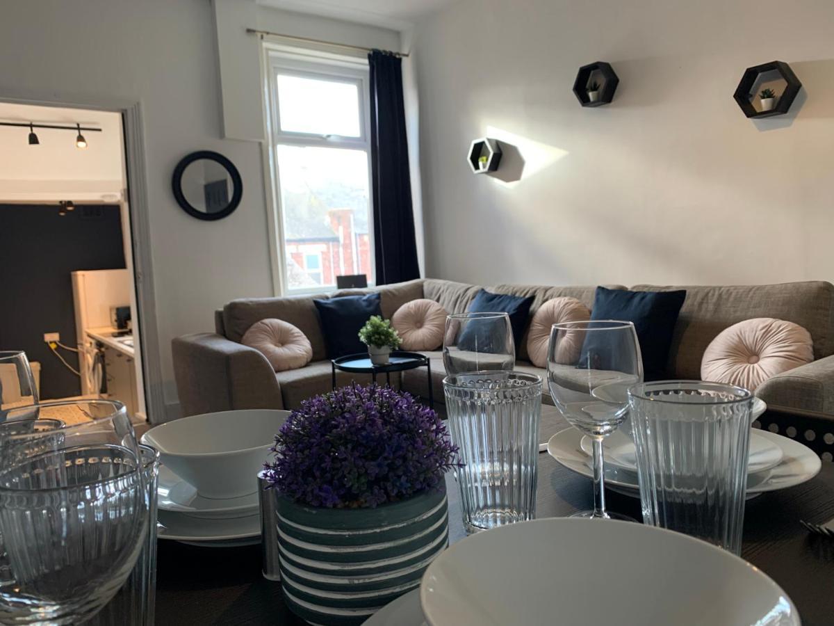 Windsor 4 - Spacious Beautiful 4 Bdrm Maisonette Nr Ncle Free Wifi Free Parking غيتْسْهيد المظهر الخارجي الصورة